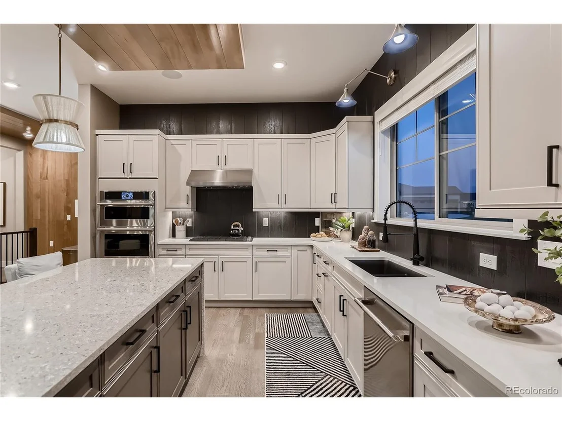 Photo of 698 Quarry Ct