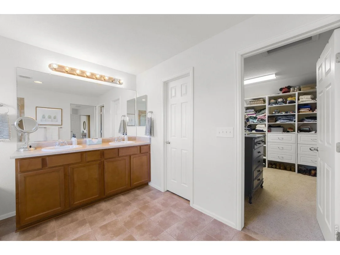 Photo of 6386 Mayfair Ave