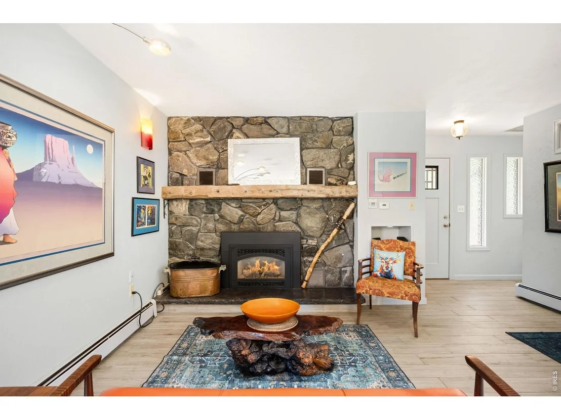 Photo of 1155 Wagonwheel Gap Rd