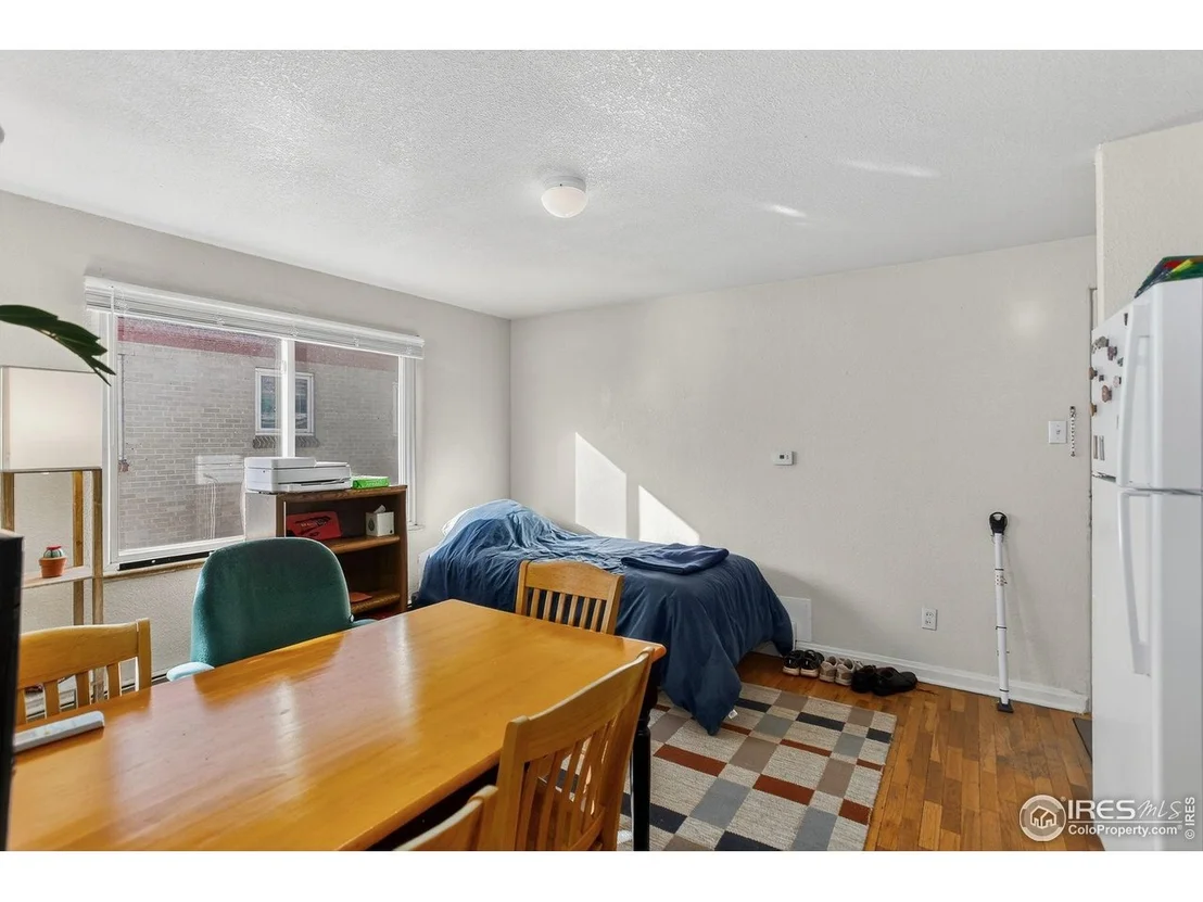 Photo of Unit 5 at 961 16th St