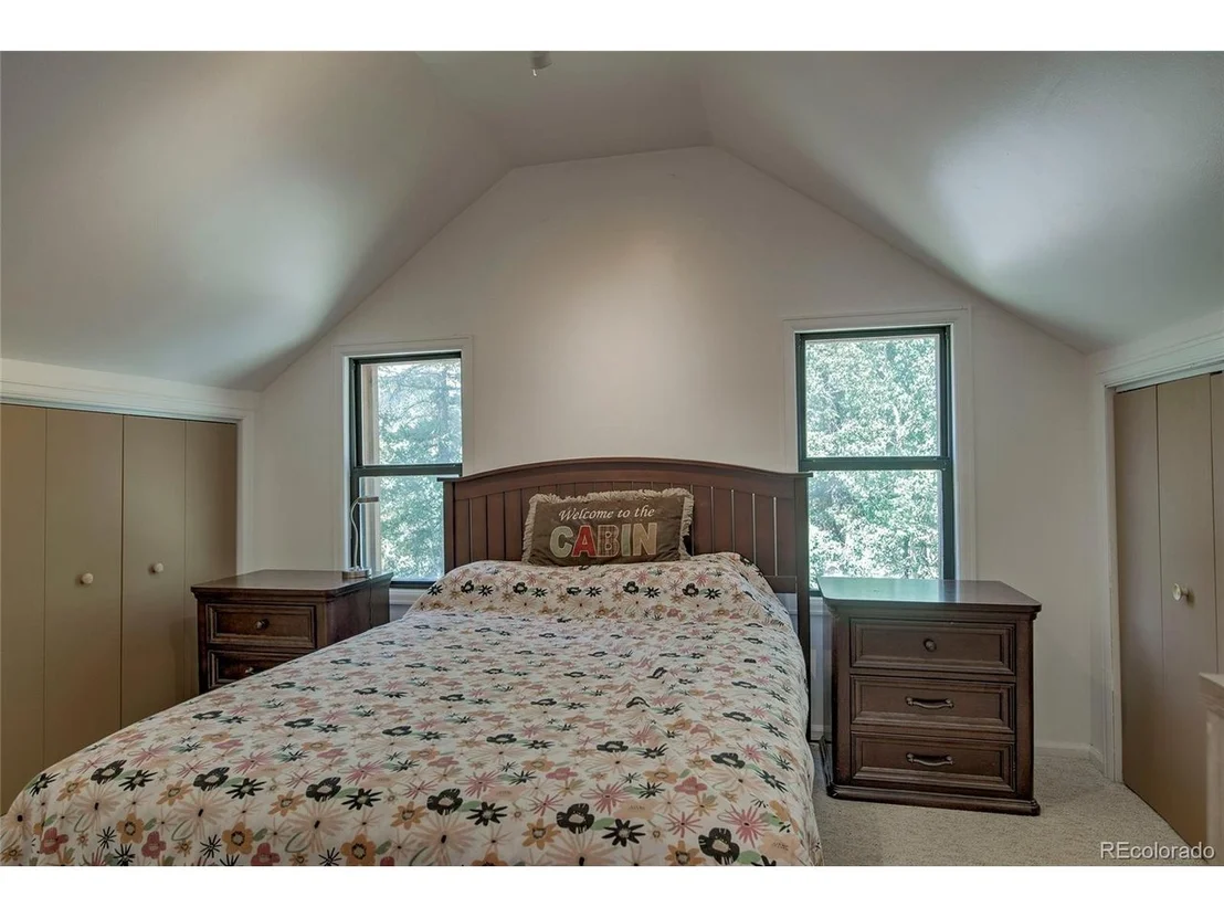 Photo of 420 Nuthatch Dr