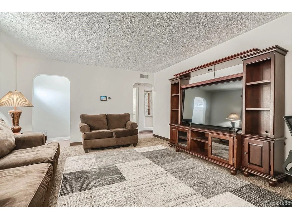 Photo of 1010 Eppinger Blvd
