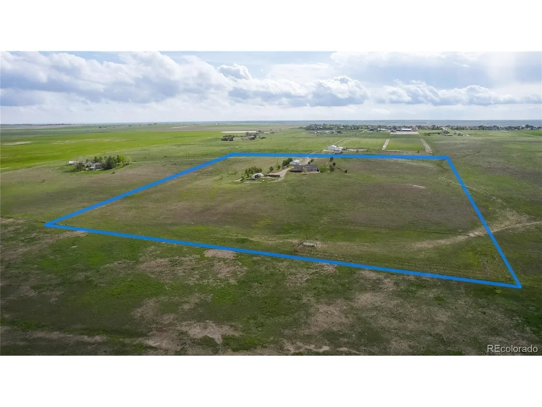 Photo of 445 S County Road 137