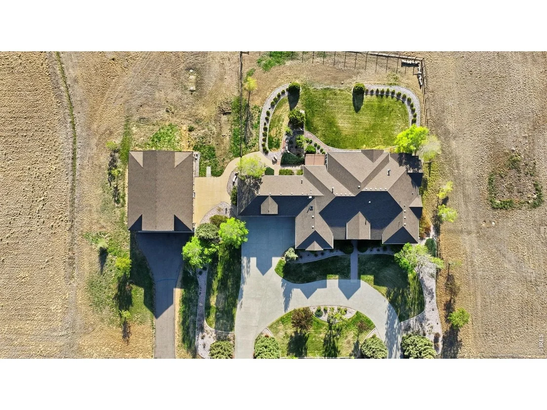 Photo of 2153 Mountain River Rd