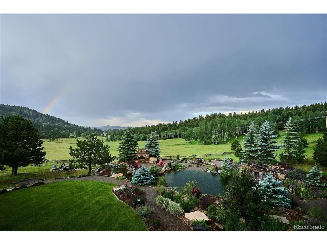 Photo of 477 W Meadow Rd