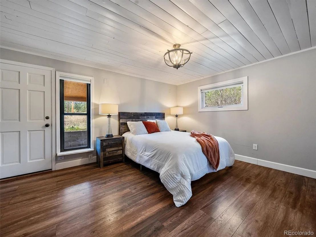 Photo of 29035 Douglas Park Rd