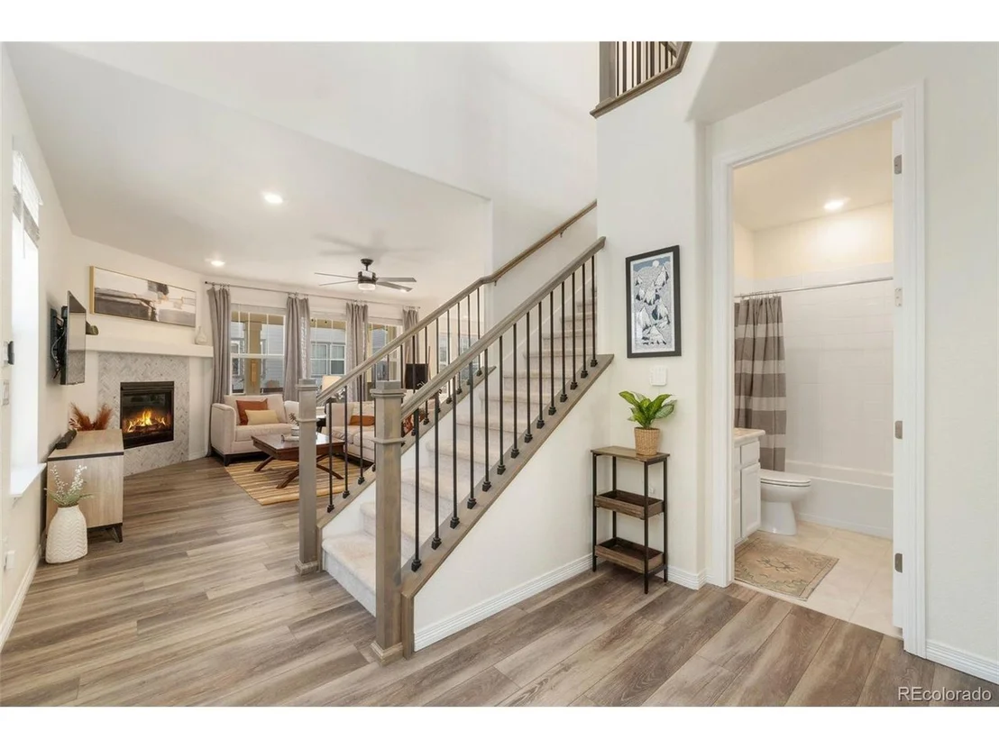Photo of 810 Compass Dr