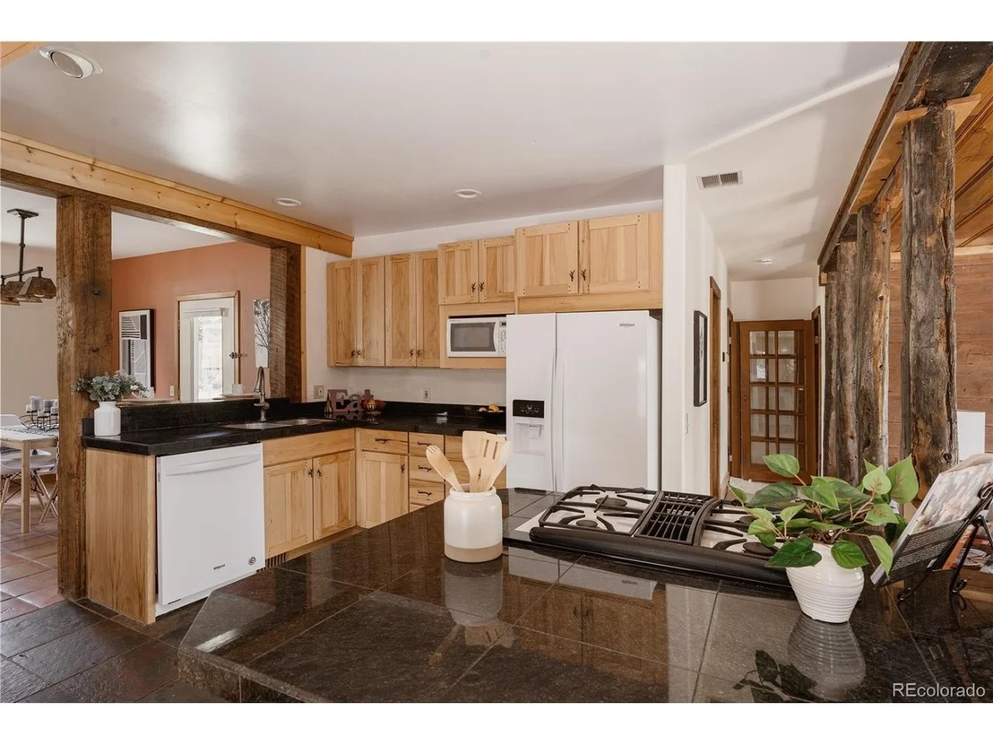 Photo of 190 Circle Dr