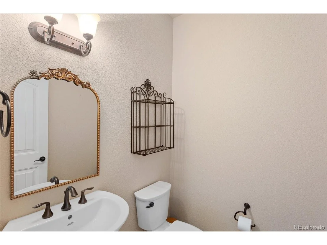 Photo of 210 Cottonwood Cir