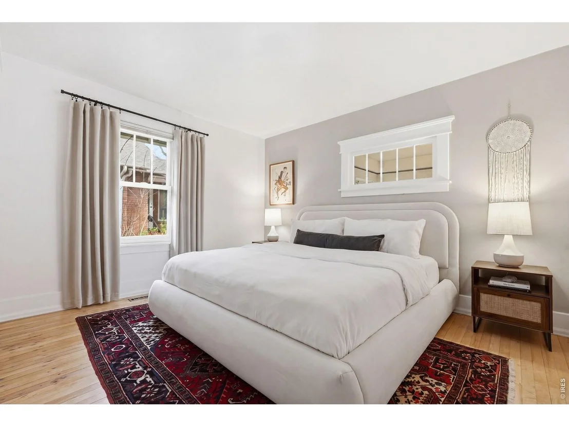 Photo of 3115 Broadway St