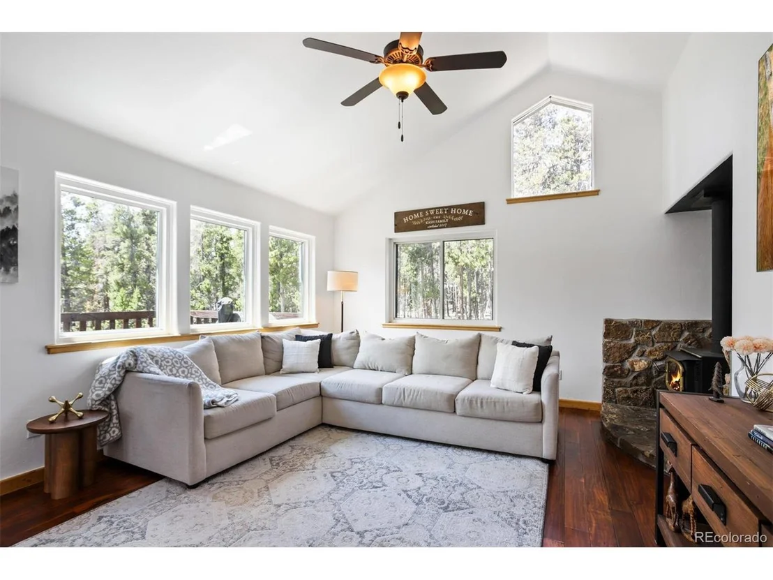 Photo of 1110 Circle 73