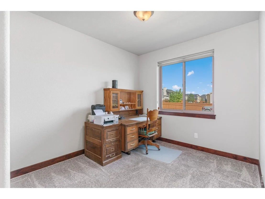 Photo of 84 Turnberry Dr