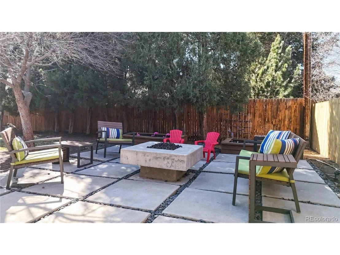 Photo of 477 Locust St