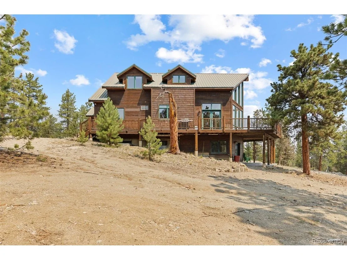 Photo of 559 Bellows Rd