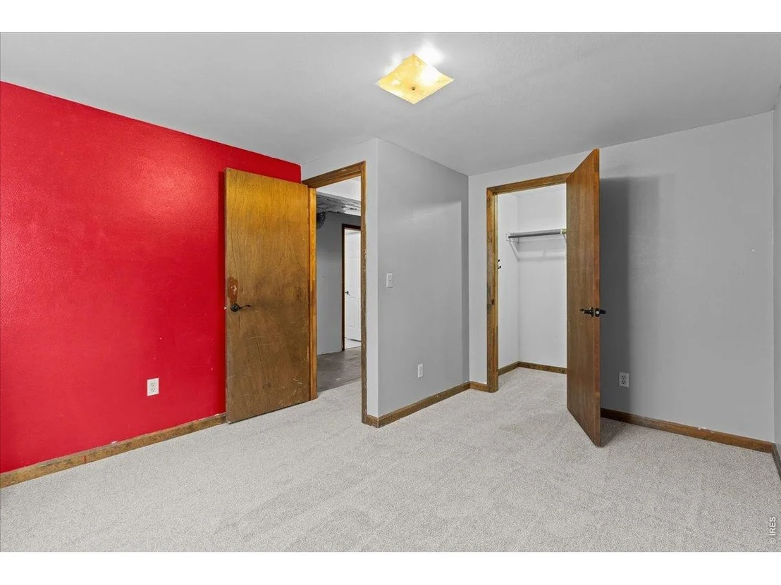 Photo of 102 7th St