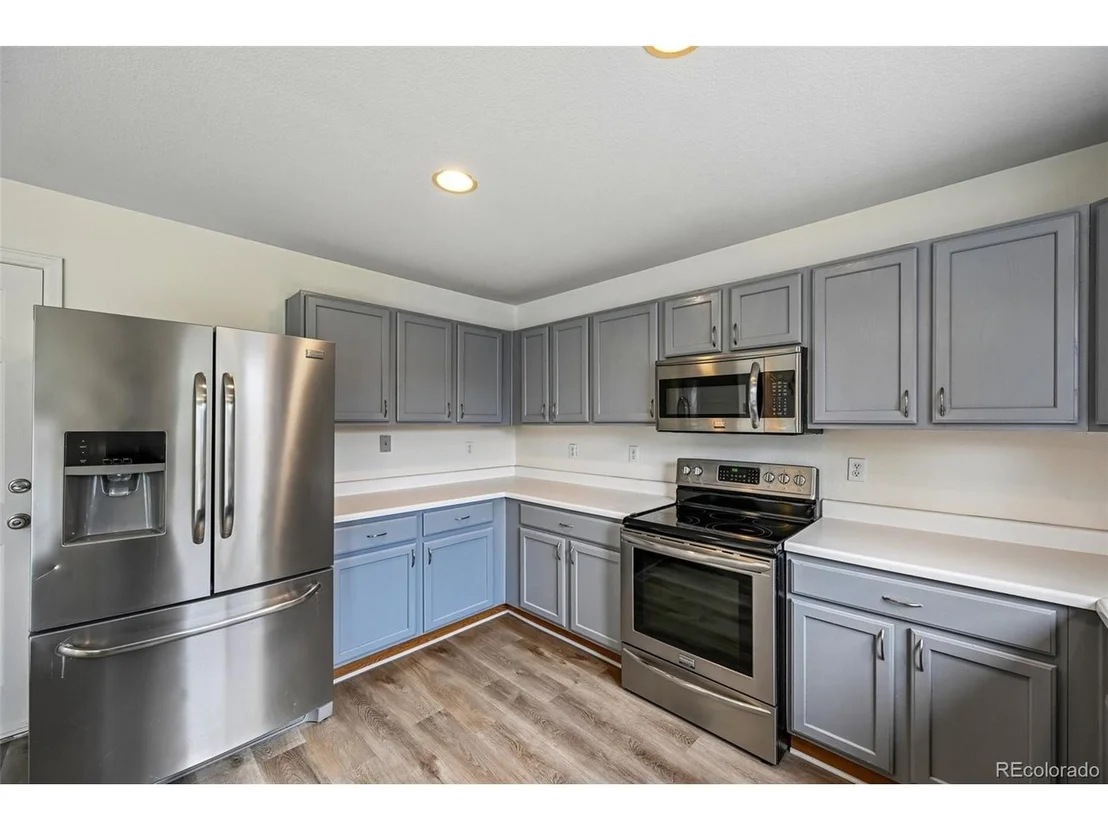 Photo of 1058 Oriole Cir