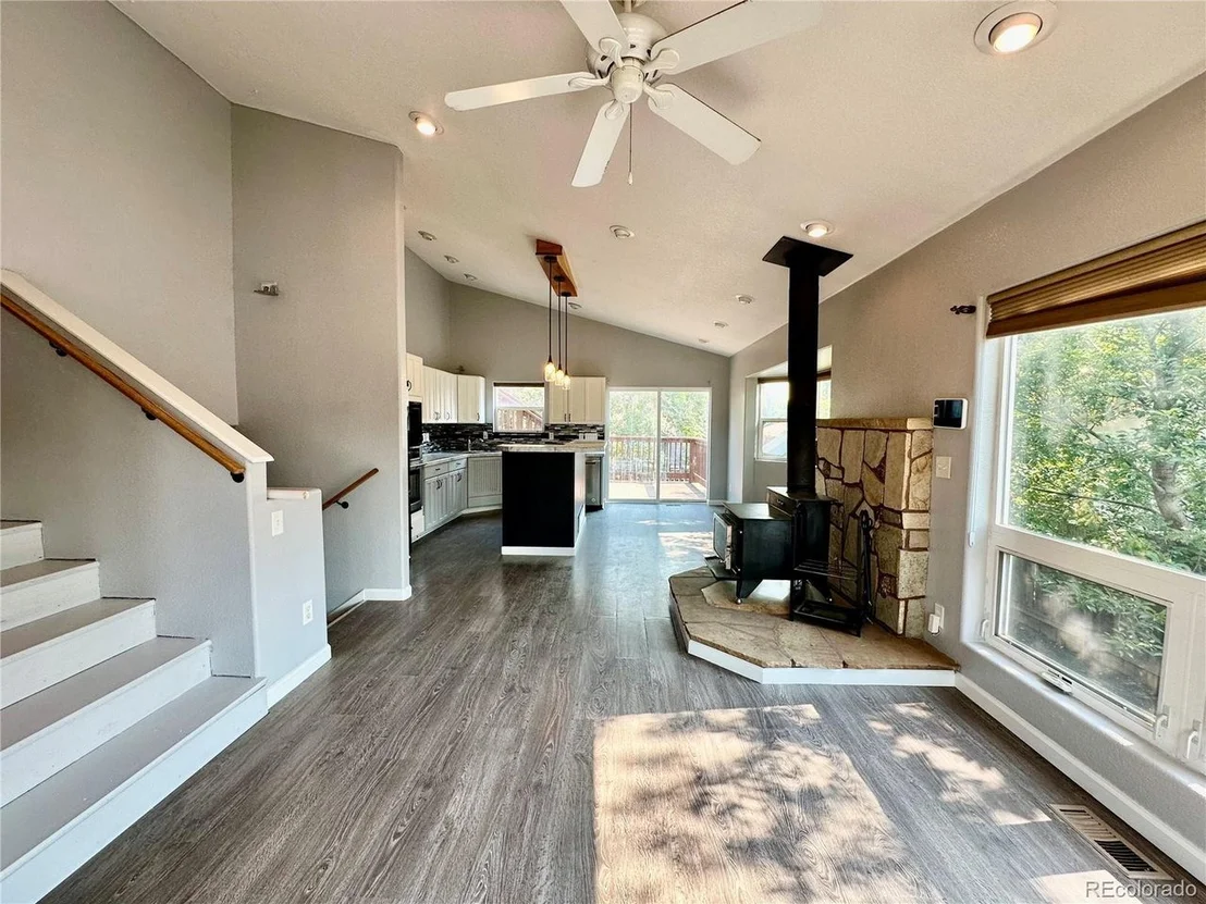 Photo of 3400 Collins Ave
