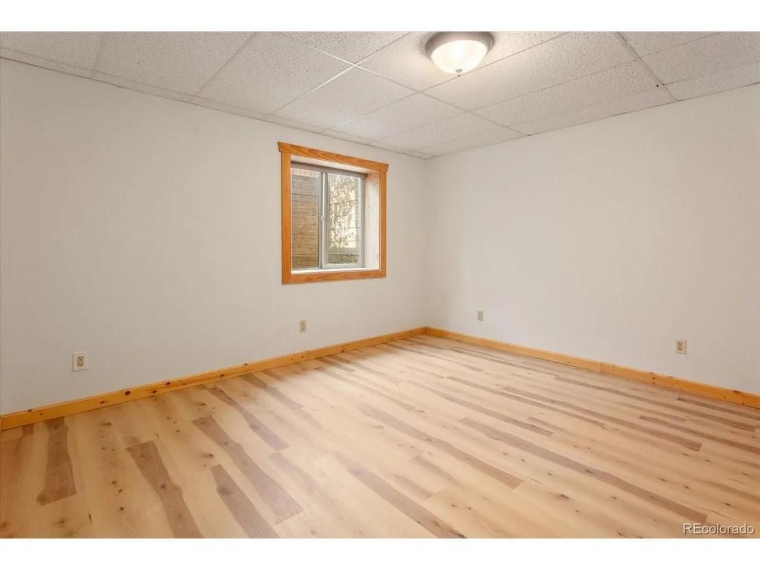 Photo of 734 W 2nd St