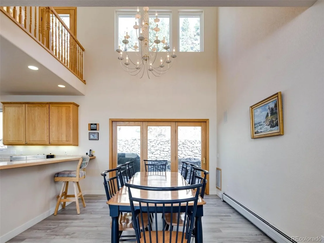 Photo of 180 Nuthatch Rd