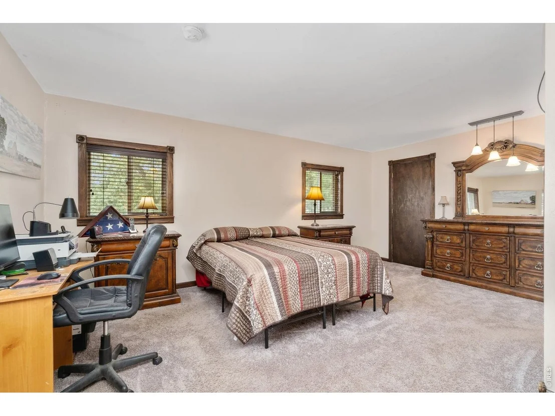 Photo of 335 Mountain View Dr