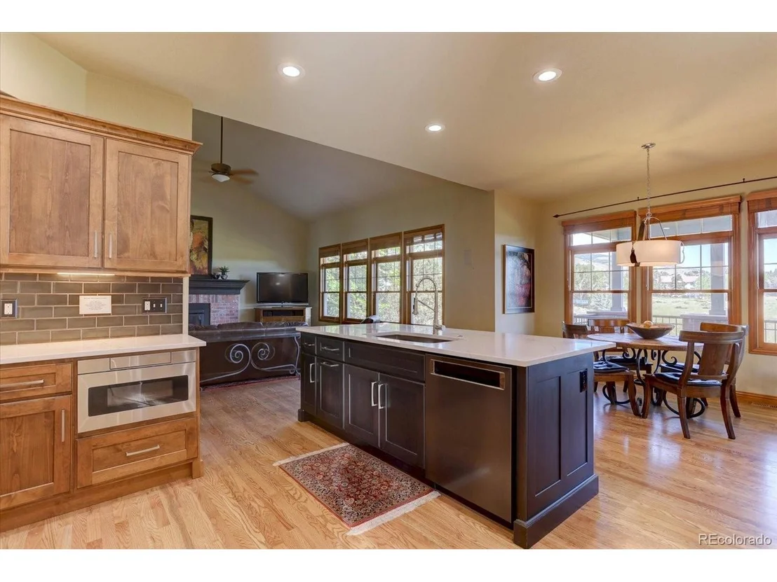 Photo of 19 Amaranth Dr