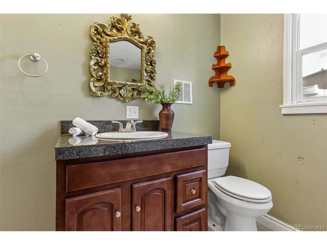 Photo of 5000 Tejon St