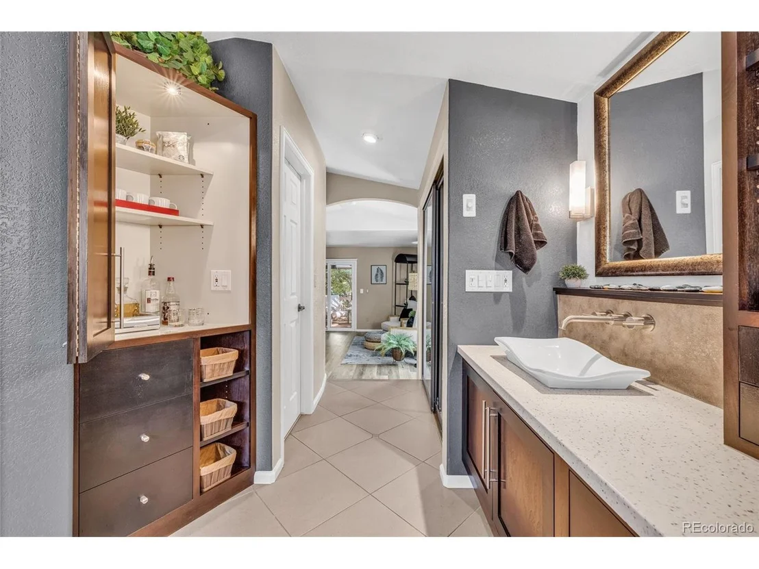 Photo of 9856 Glenstone Trl