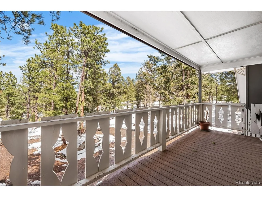Photo of 82 Iris Dr