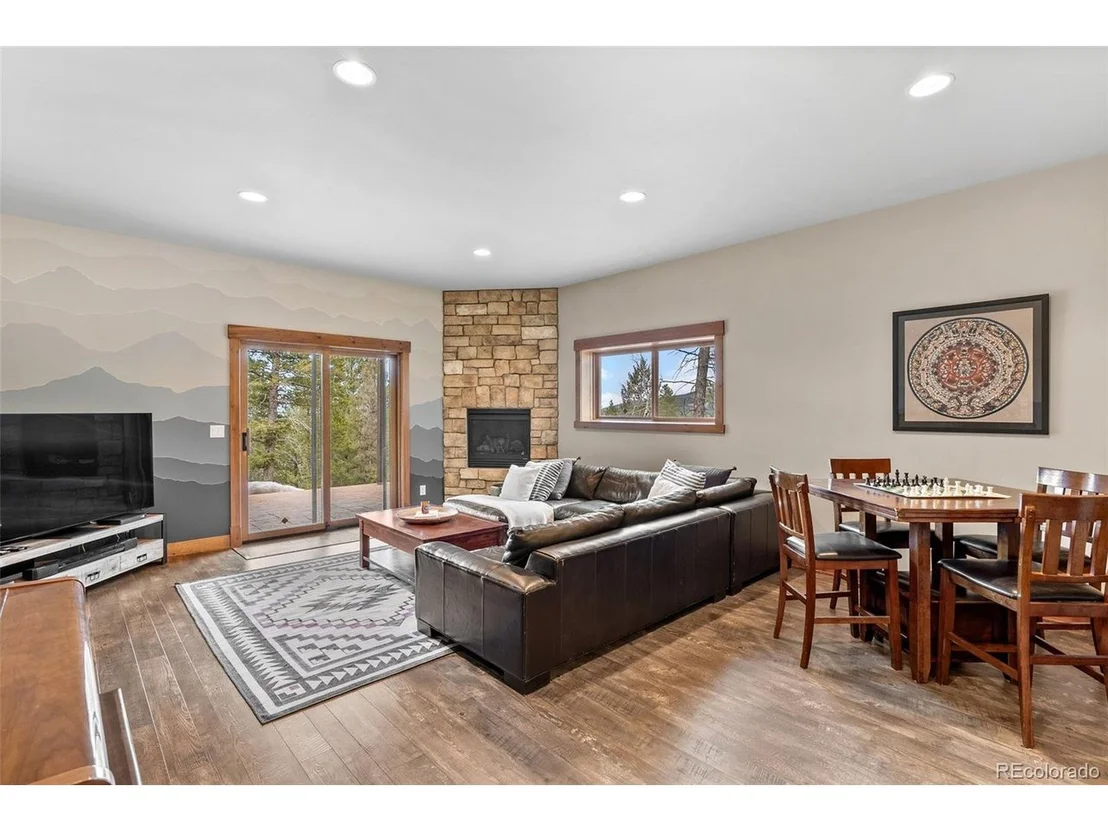 Photo of 11272 Belle Meade Dr