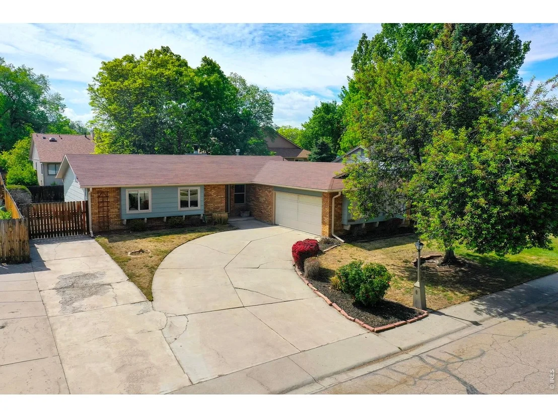 Photo of 1689 Geneva Cir