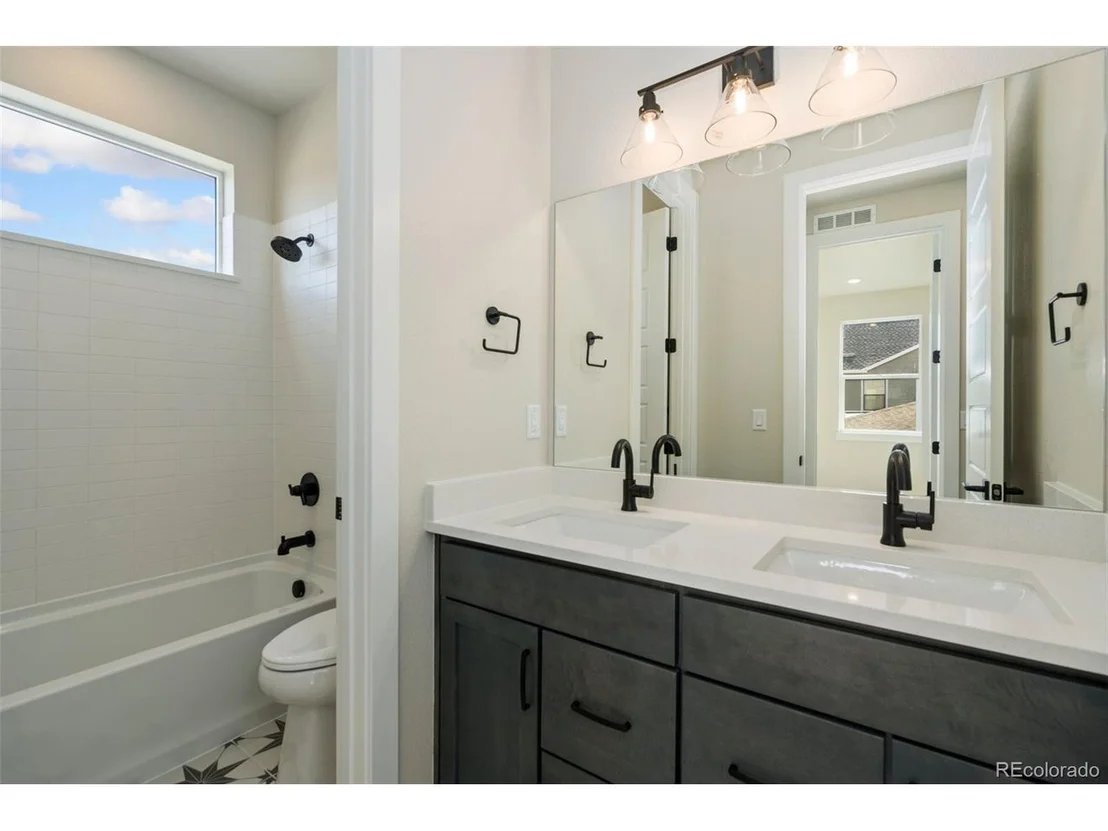 Photo of 1581 Winter Glow Dr