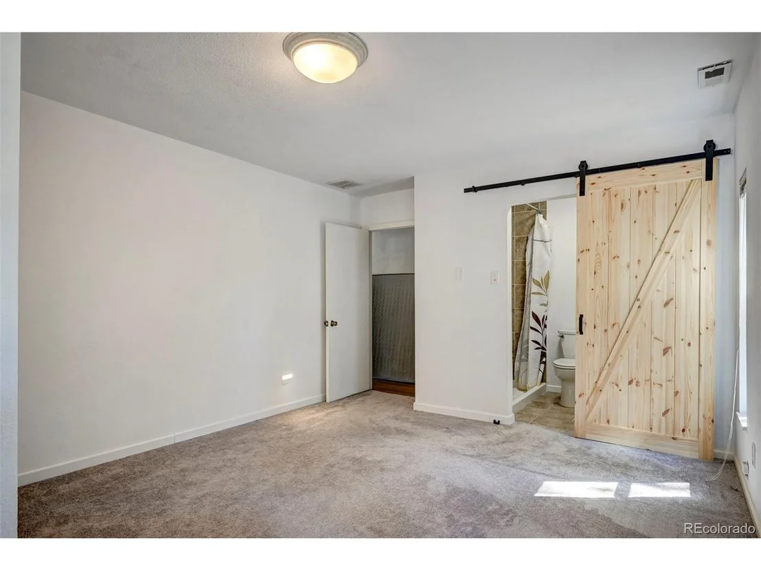 Photo of 10689 Charles Ln