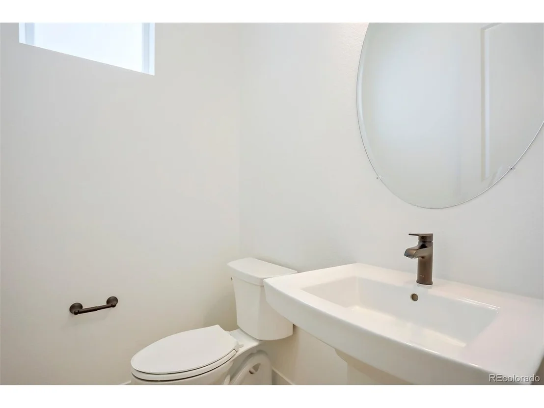 Photo of 980 Promenade Dr