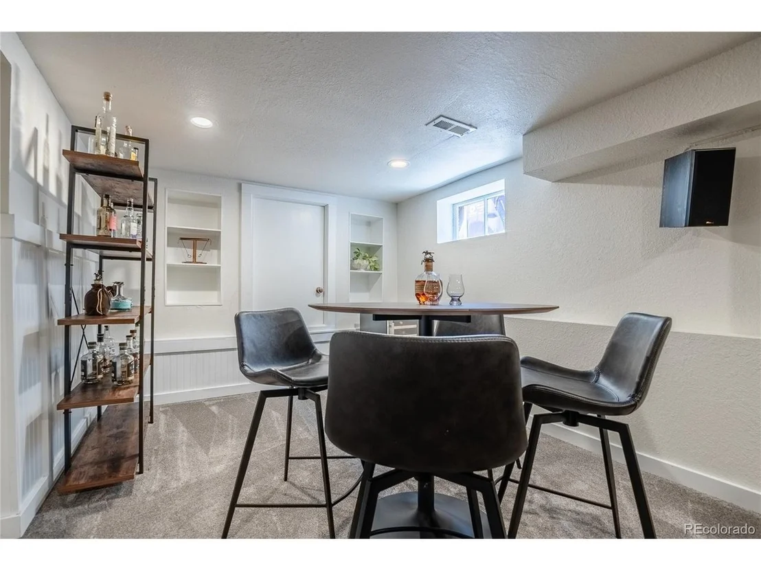 Photo of 1367 Monroe St