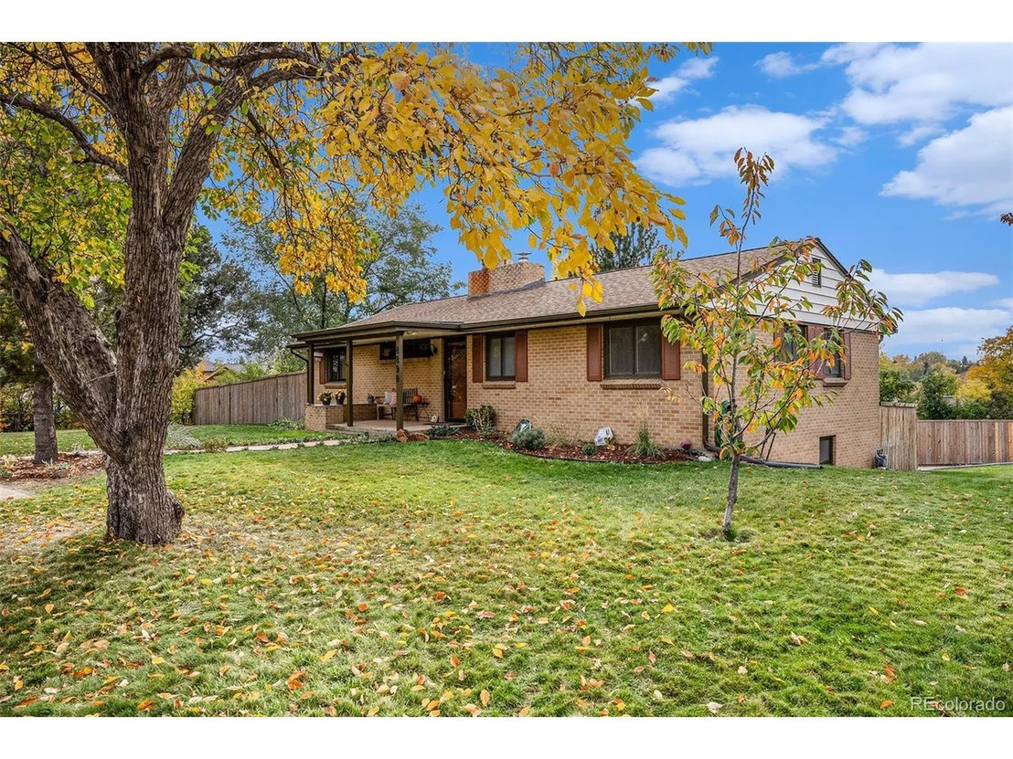 Photo of 8890 W 73rd Pl