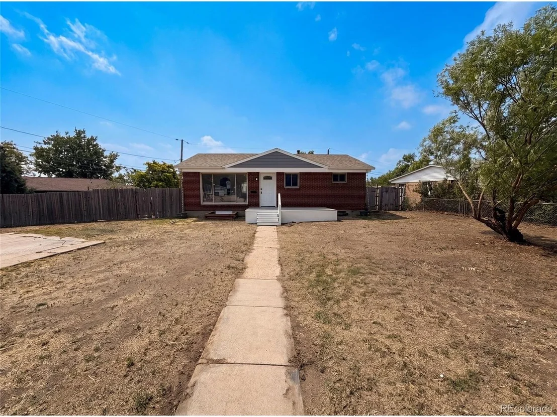 Photo of 9190 Cypress Dr