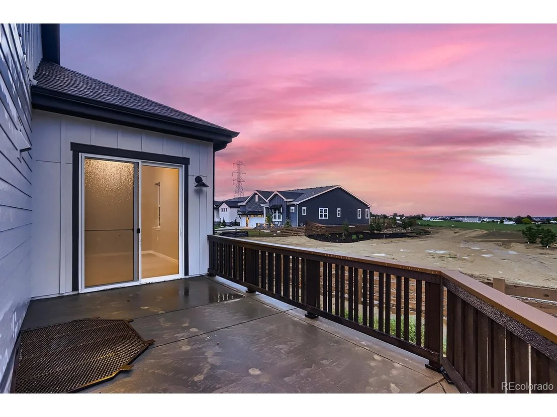 Photo of 895 Quarry Cir