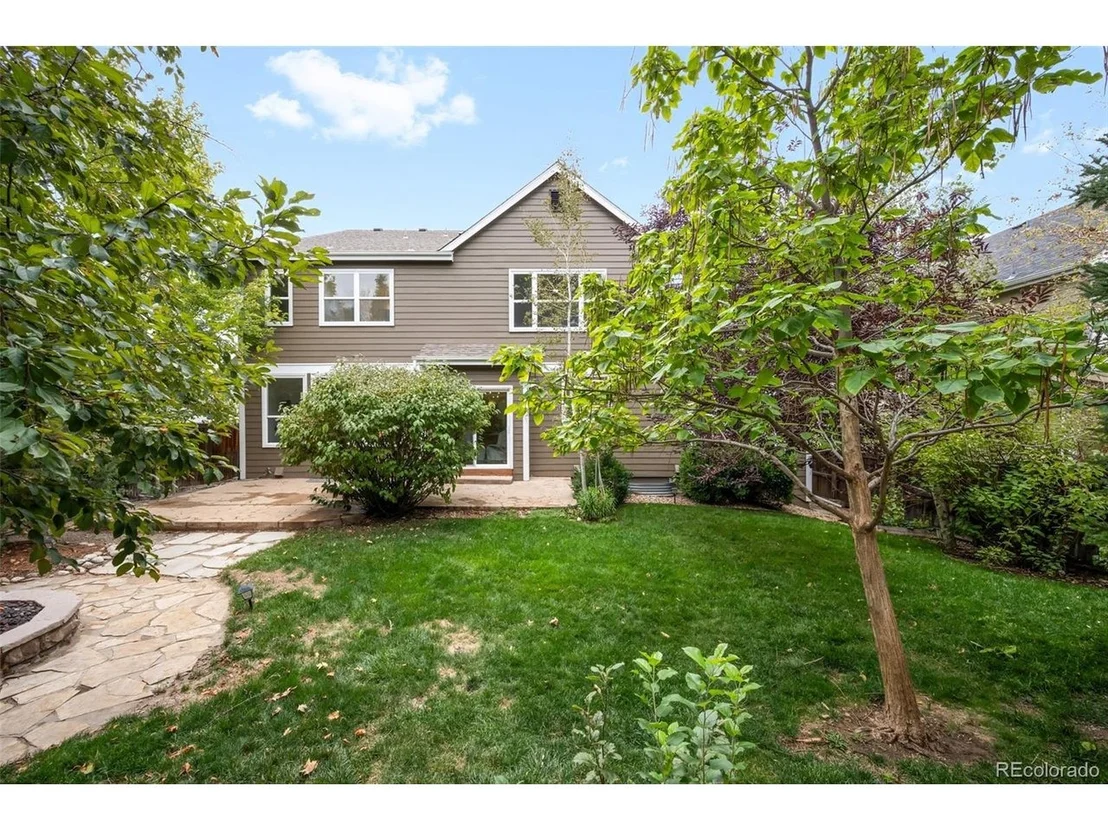 Photo of 869 Shadowstone Dr
