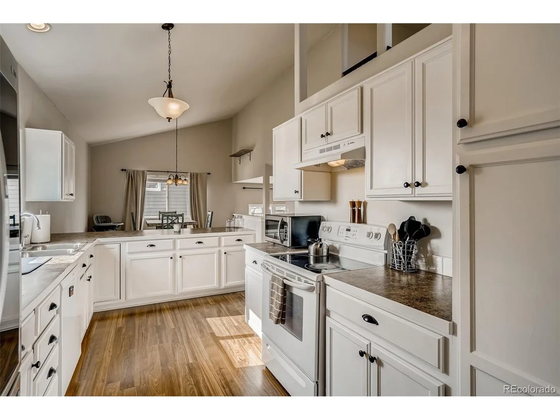 Photo of 2212 Jade Ave