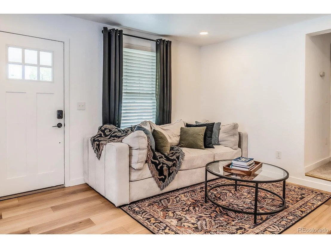 Photo of 754 King St