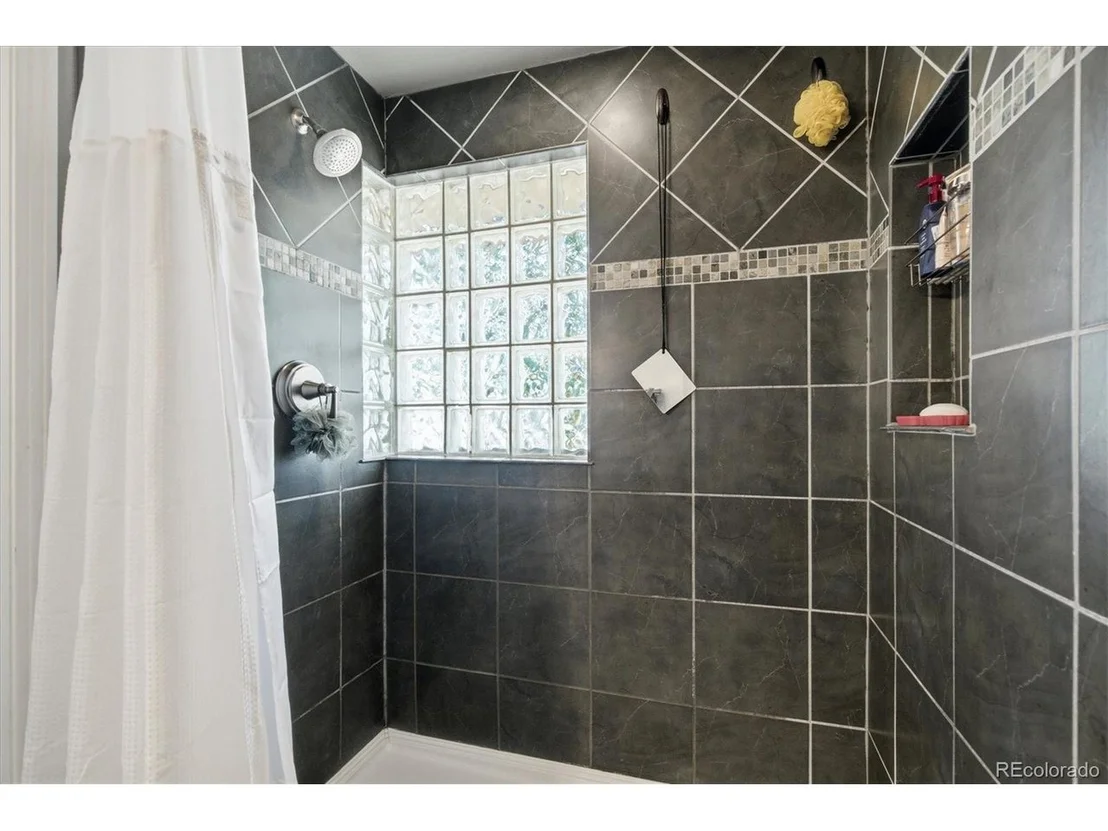 Photo of 7861 Robin Ln