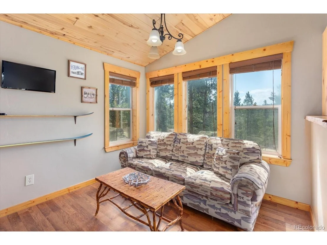 Photo of 217 Peak View Dr