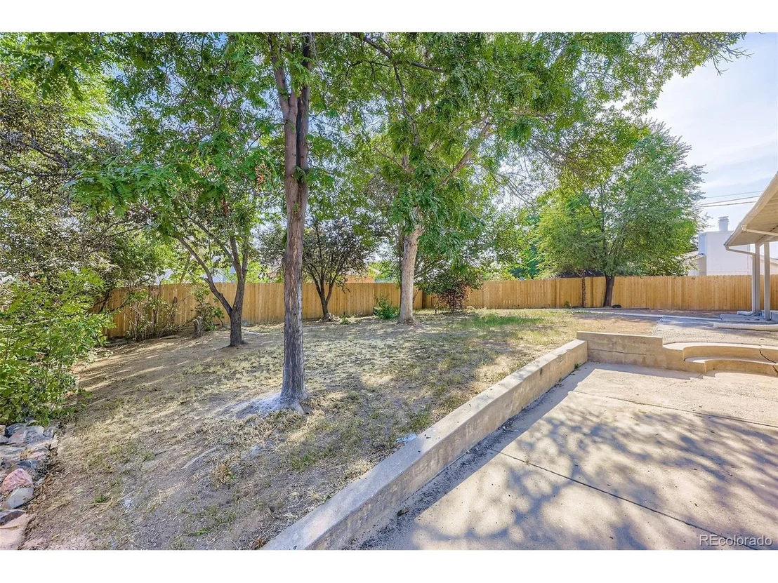 Photo of 9917 Clark Dr