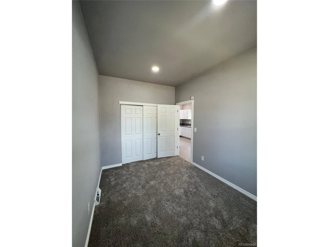 Photo of 4638 Logan St
