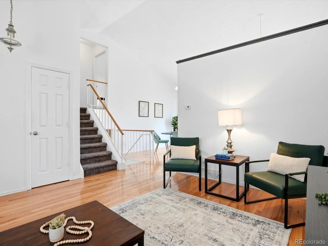 Photo of 3863 W 63rd Pl