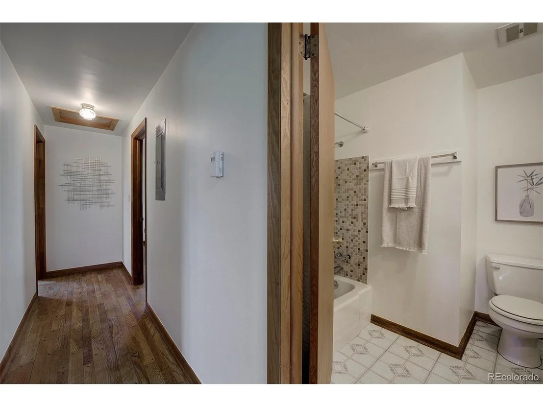 Photo of 25382 Mosier Cir