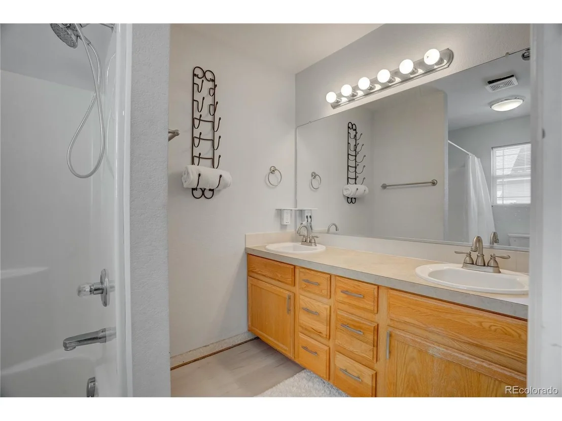 Photo of 4208 Laurel Dr