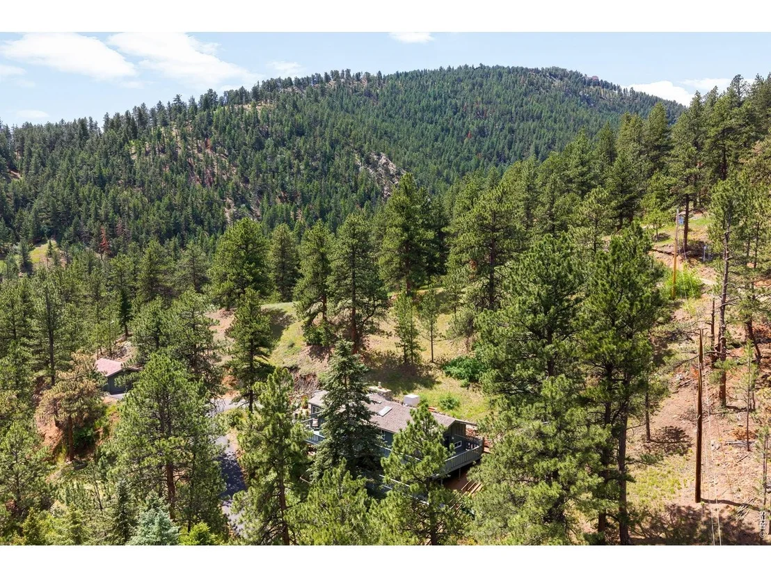 Photo of 1155 Wagonwheel Gap Rd
