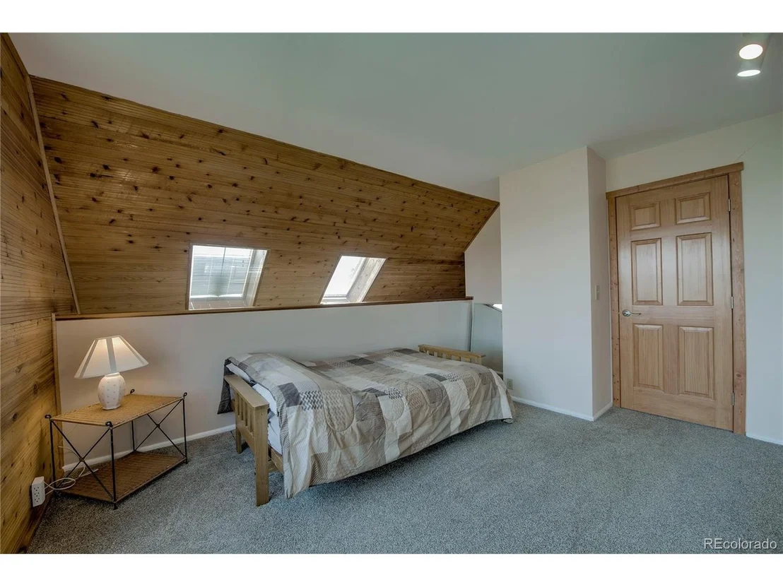Photo of 653 Vine Rd