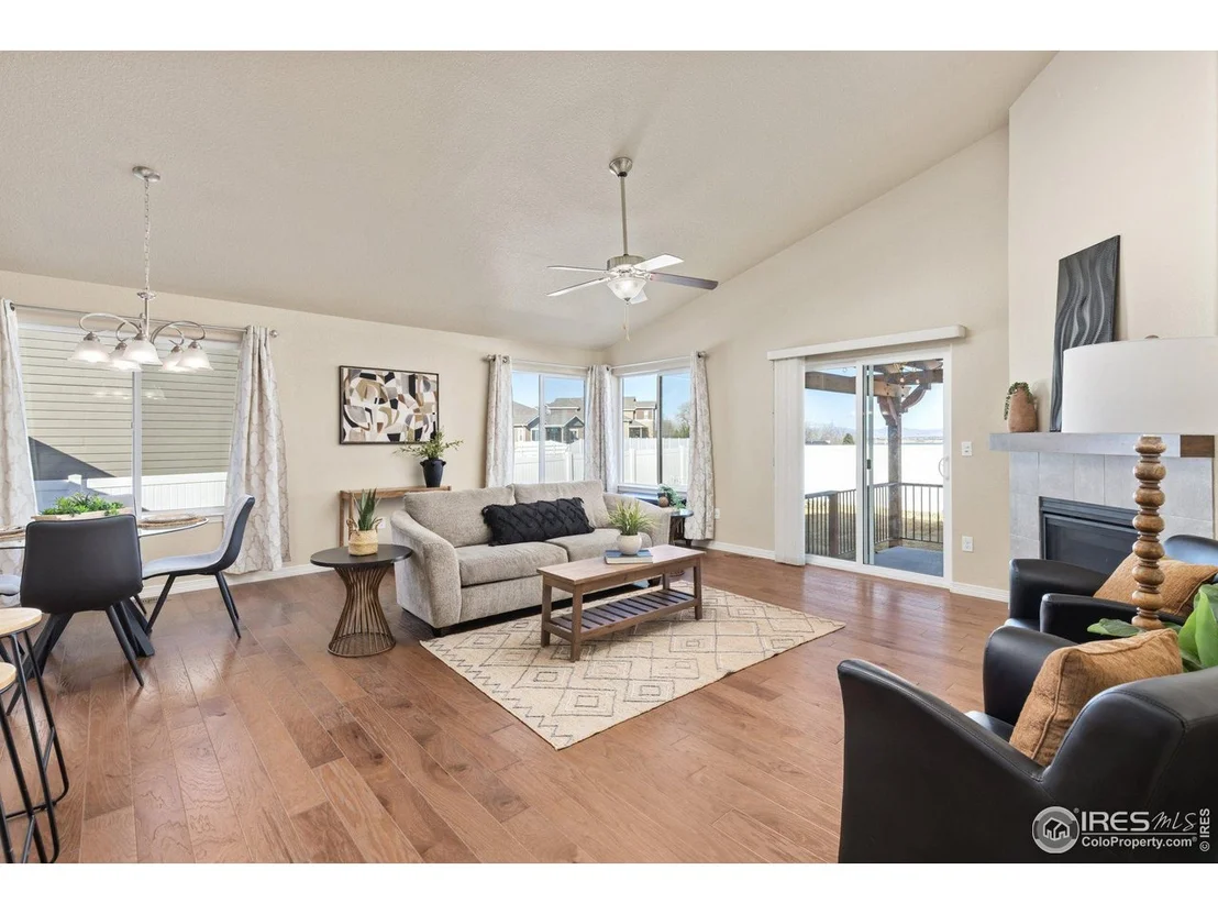 Photo of 6038 Carmon Dr